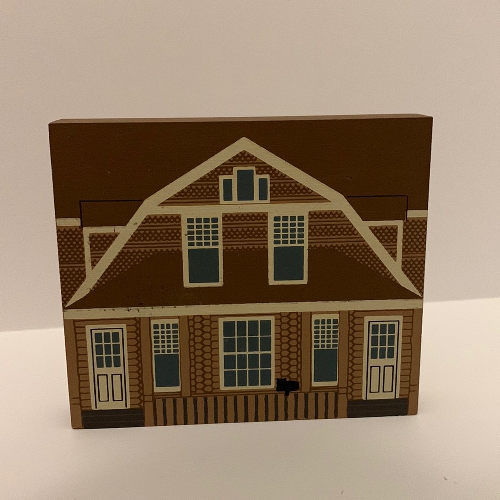 The Cat’s meow Limberlost Cabin